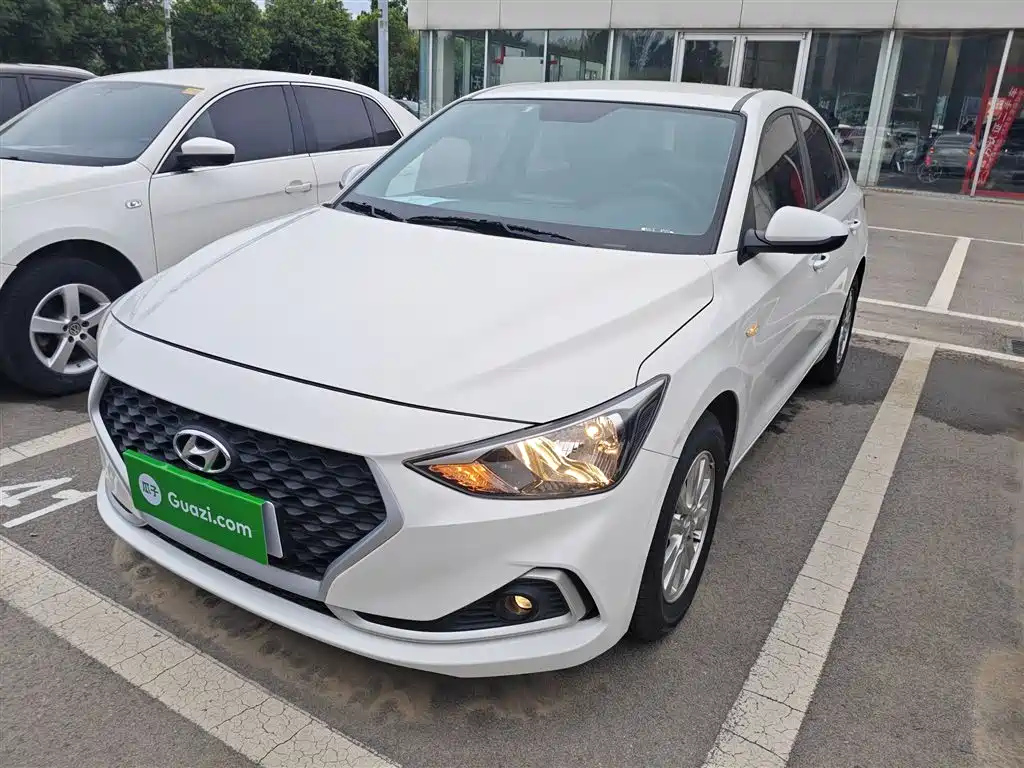HYUNDAI CELESTA 2018
