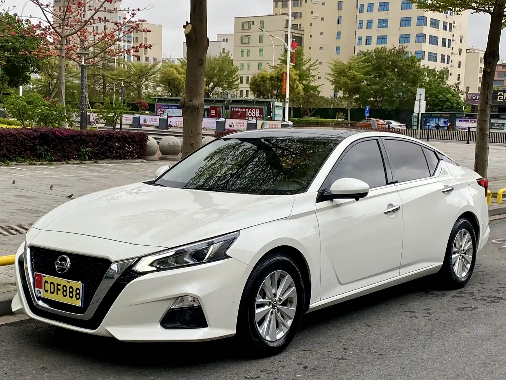 NISSAN TEANA 2020