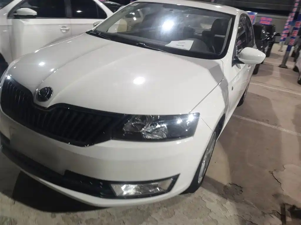 SKODA RAPID 2016