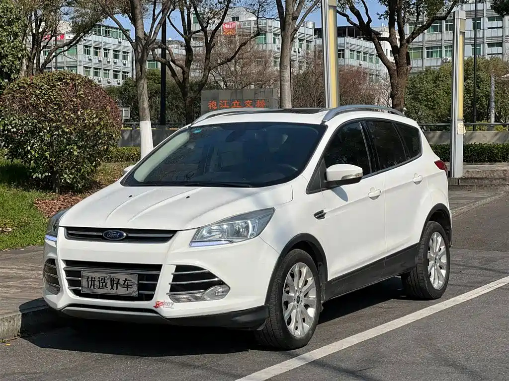 FORD ESCAPE 2015