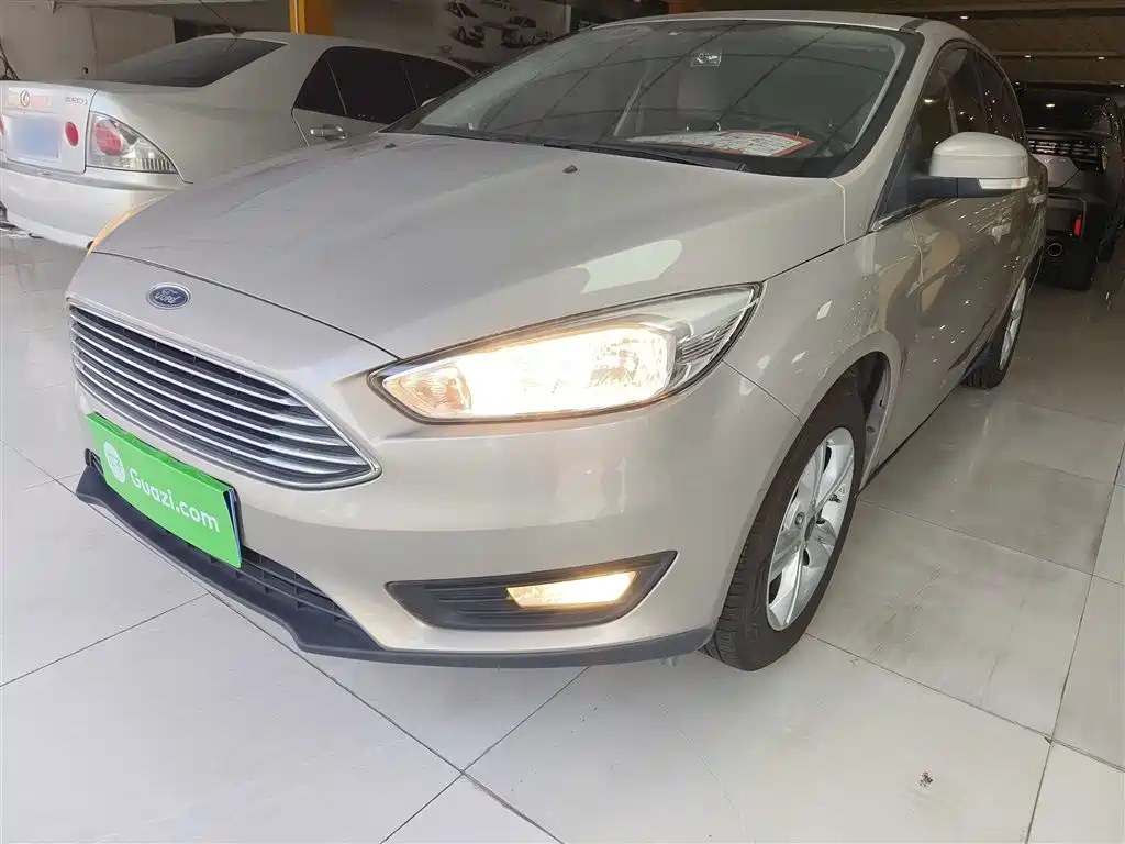 FORD FOCUS 2015