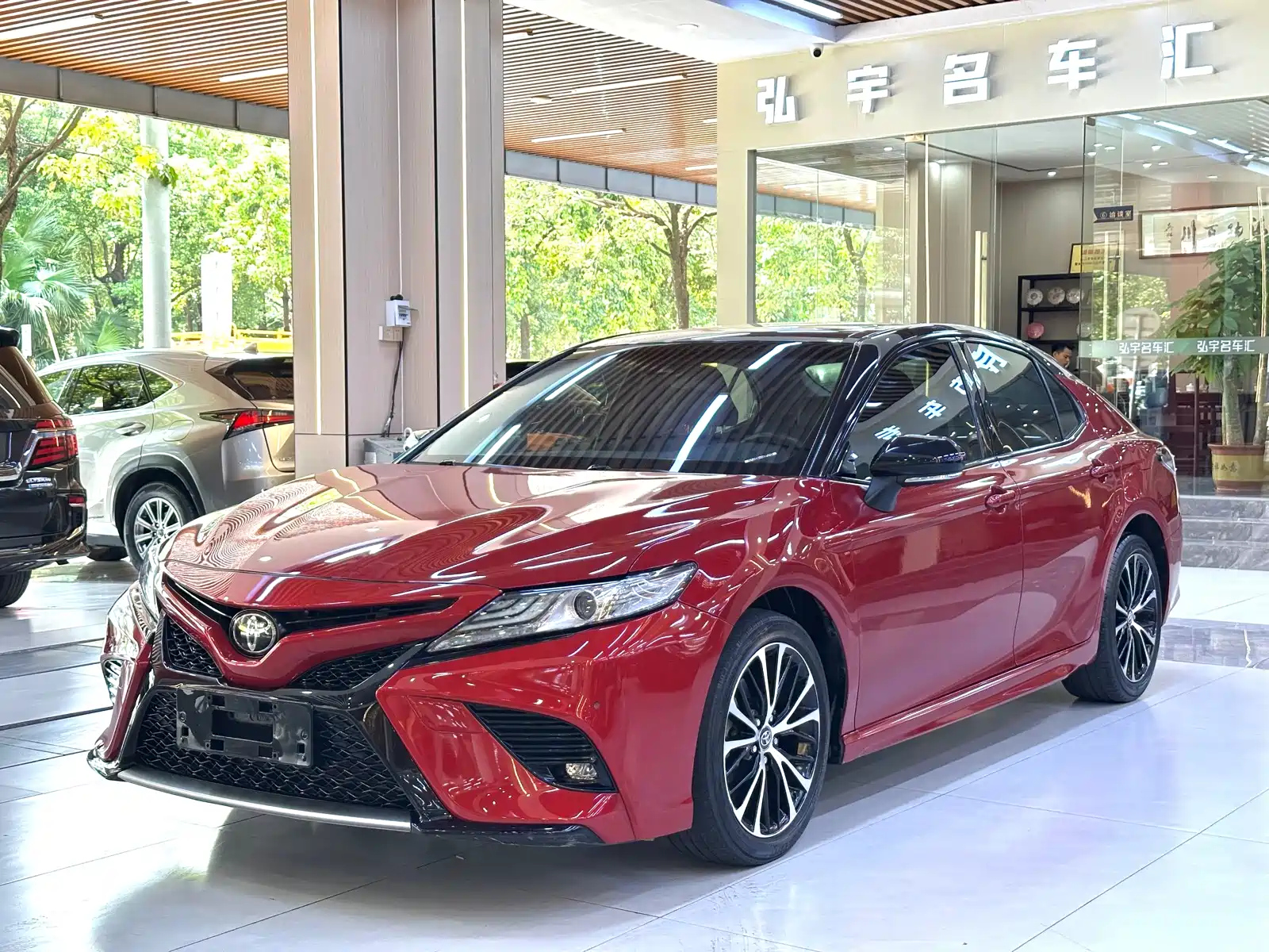 TOYOTA CAMRY 2019