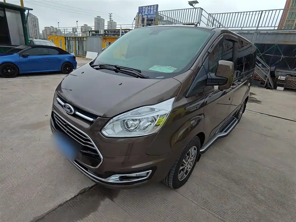 FORD TOUREO 2017