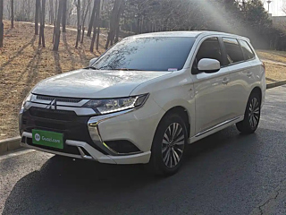 Заказать MITSUBISHI OUTLANDER