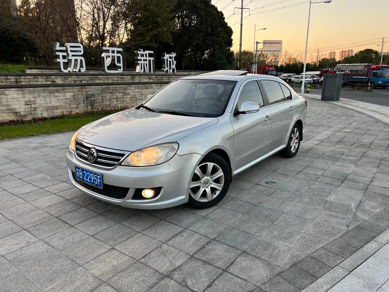 VOLKSWAGEN LAVIDA 2011