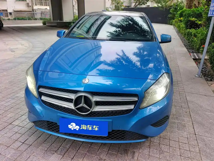 MERCEDES BENZ A-CLASS IMPORT 2013