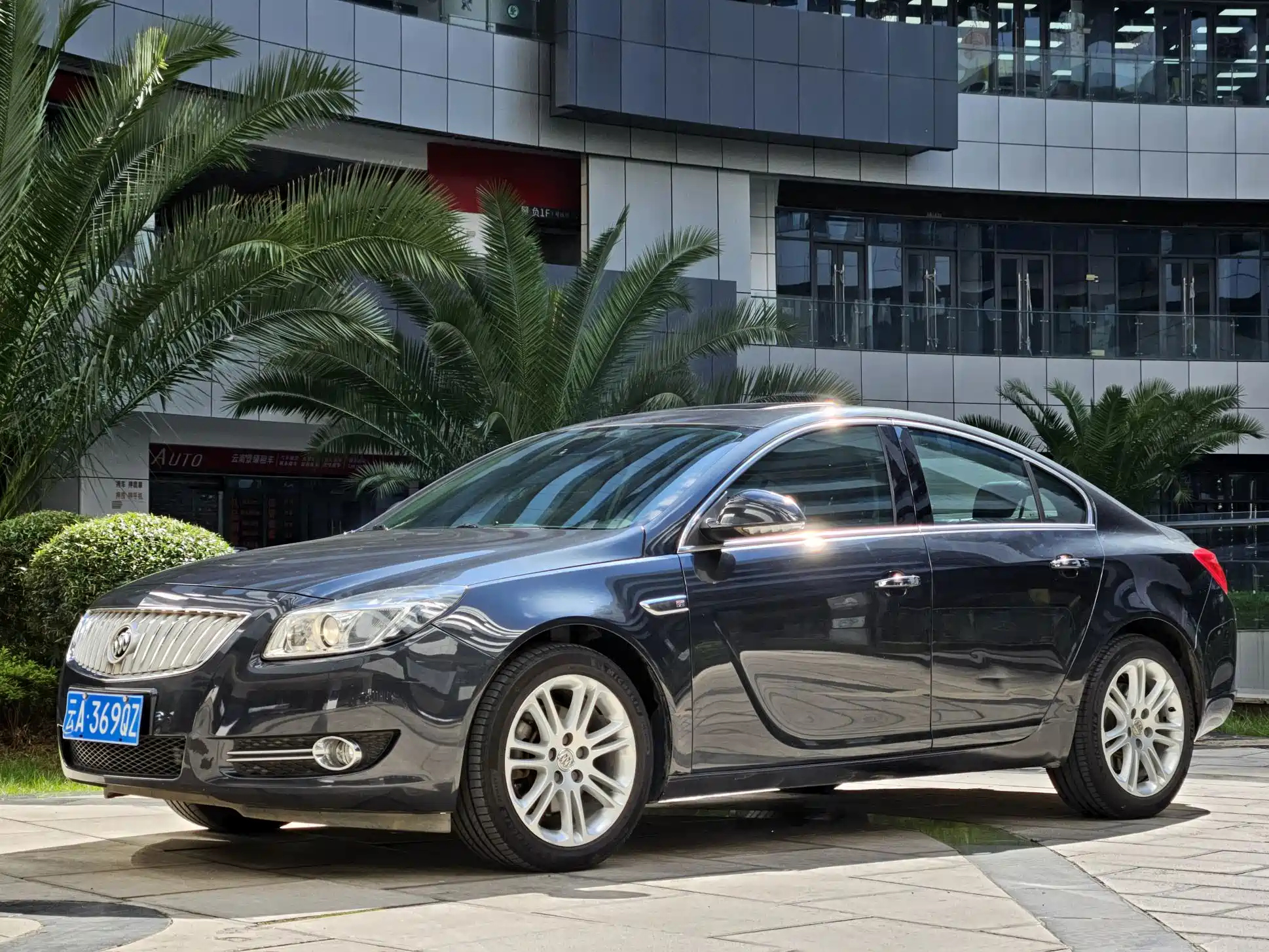 BUICK REGAL 2009