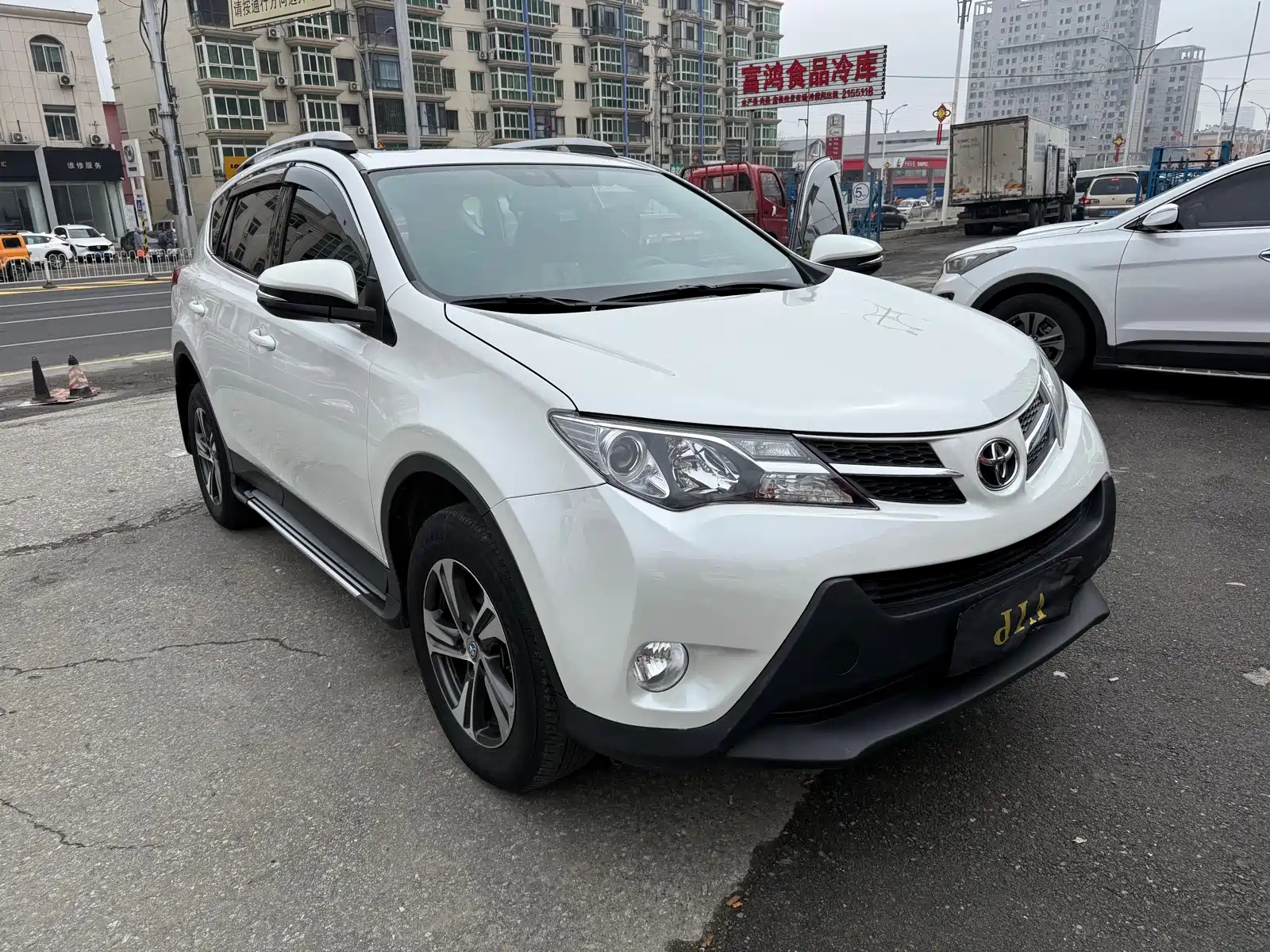TOYOTA RAV4 RONGFANG 2015