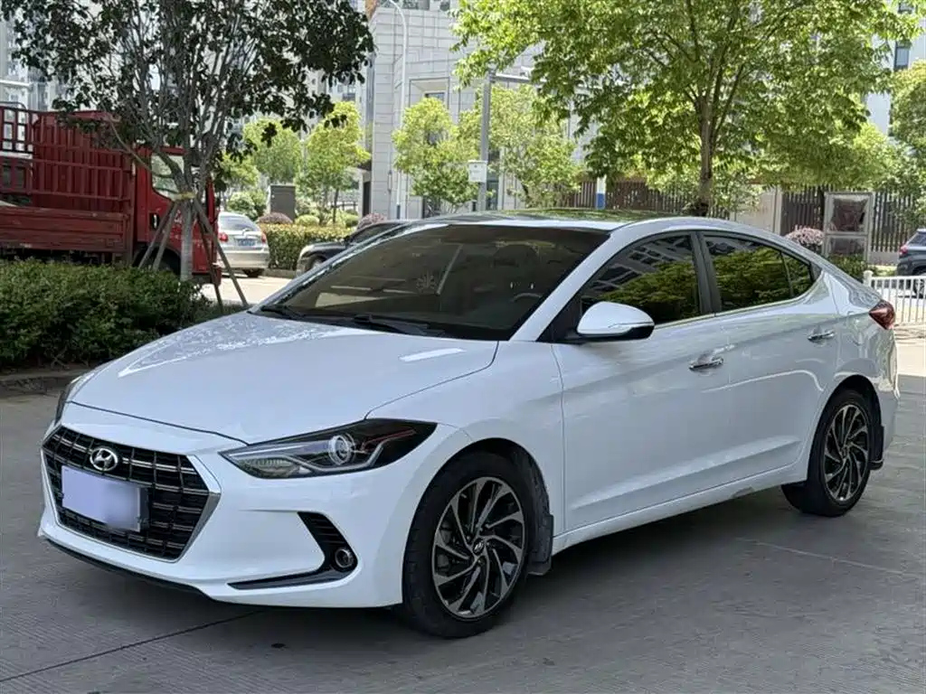 HYUNDAI ELANTRA 2019