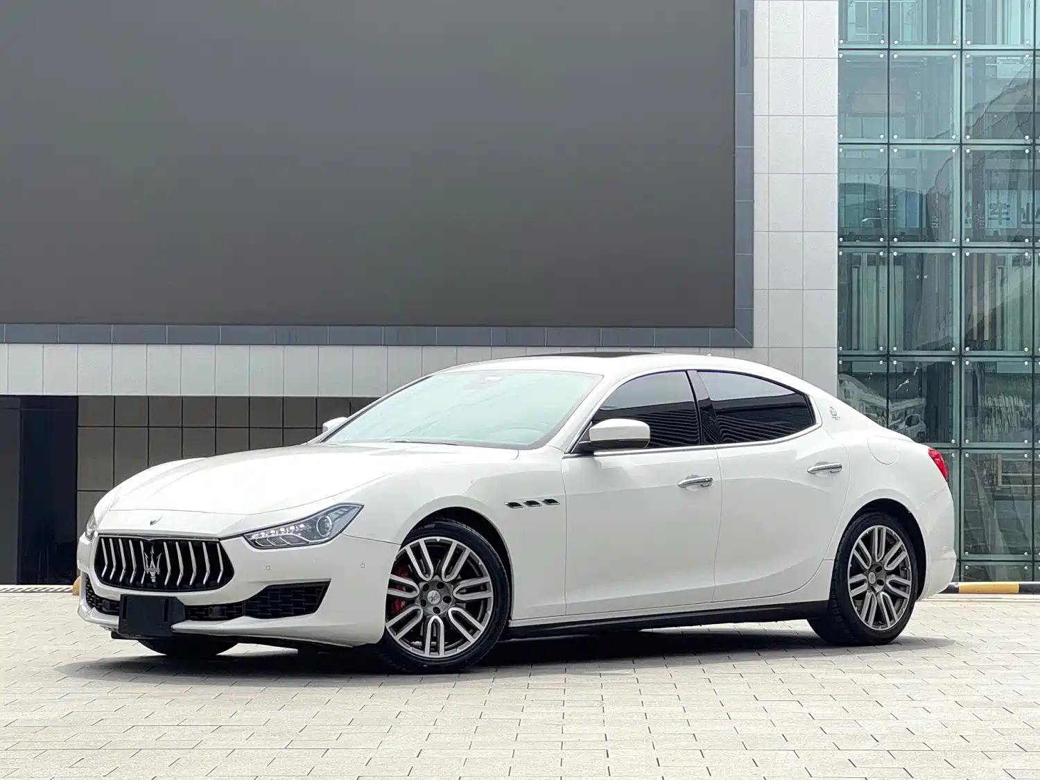 MASERATI GHIBLI 2017
