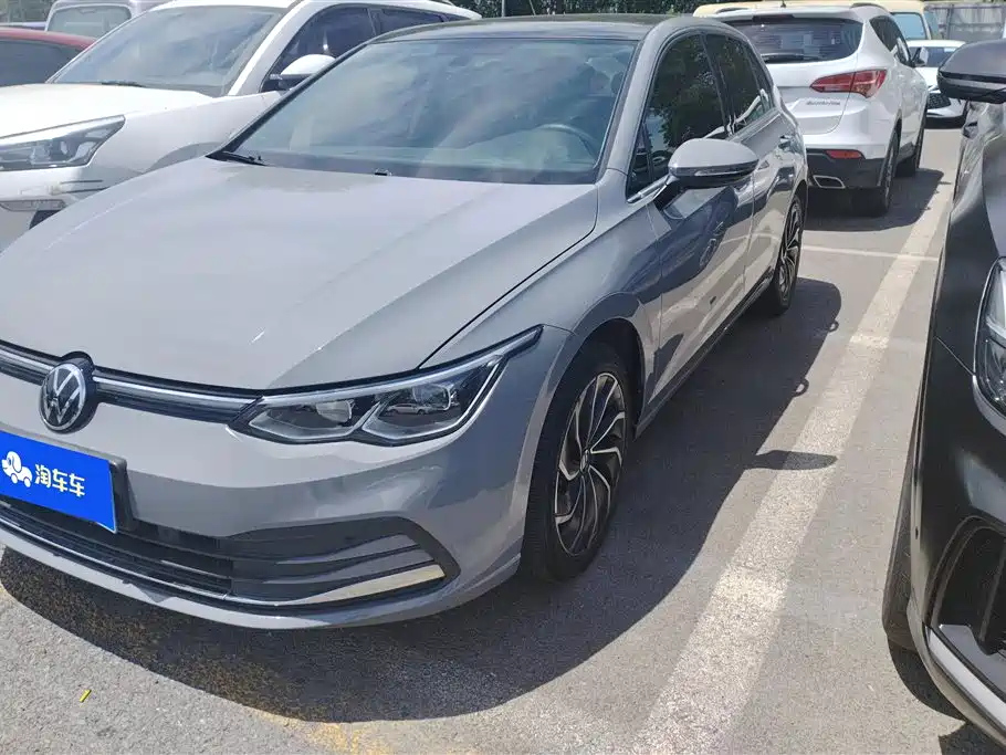 VOLKSWAGEN GOLF 2021