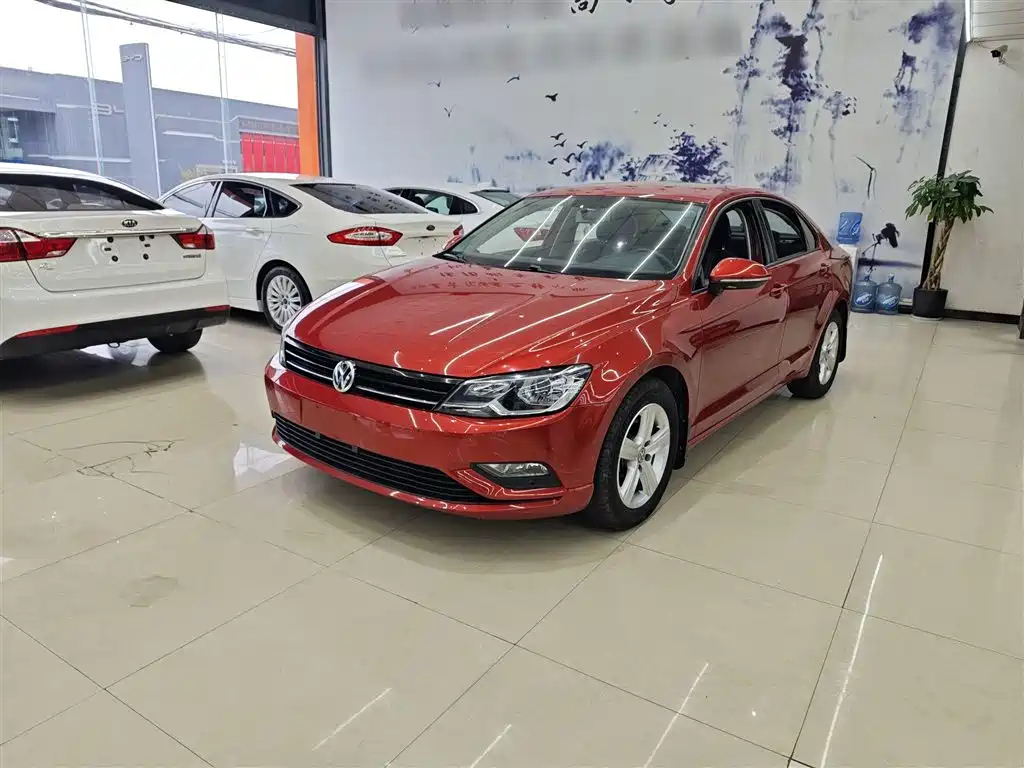 VOLKSWAGEN LAMANDO 2018