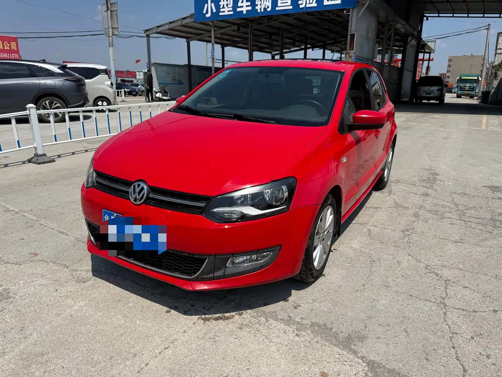 VOLKSWAGEN POLO 2013