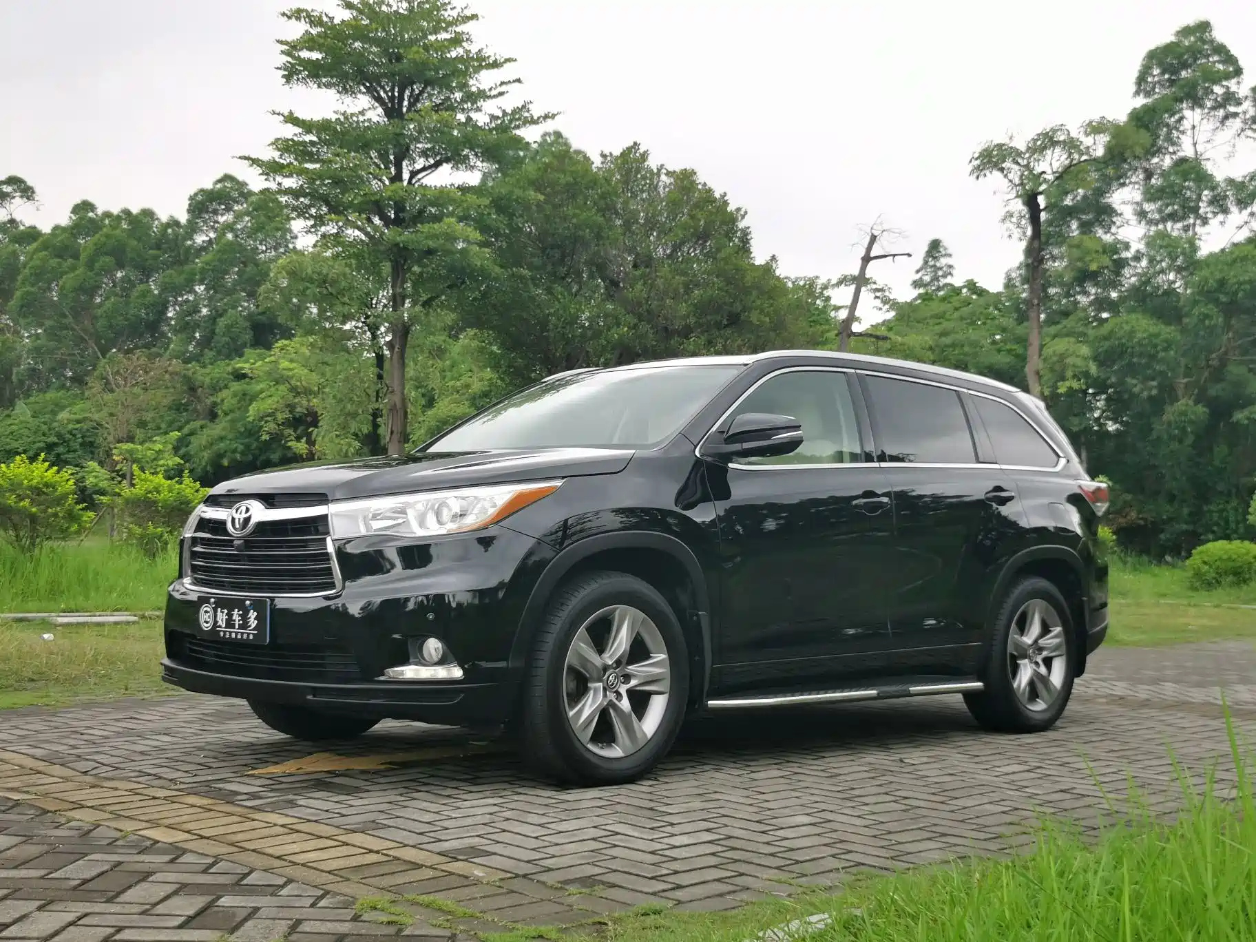 TOYOTA HIGHLANDER 2017