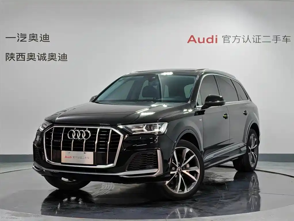 AUDI Q7 2022
