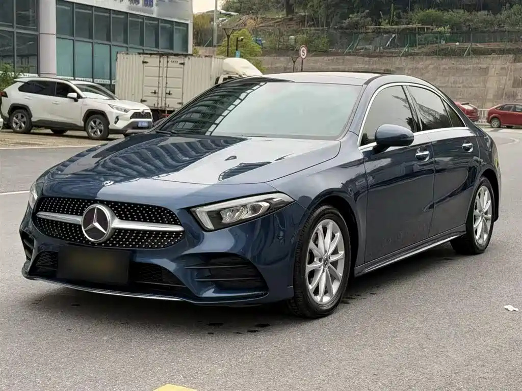 MERCEDES BENZ A-CLASS 2019