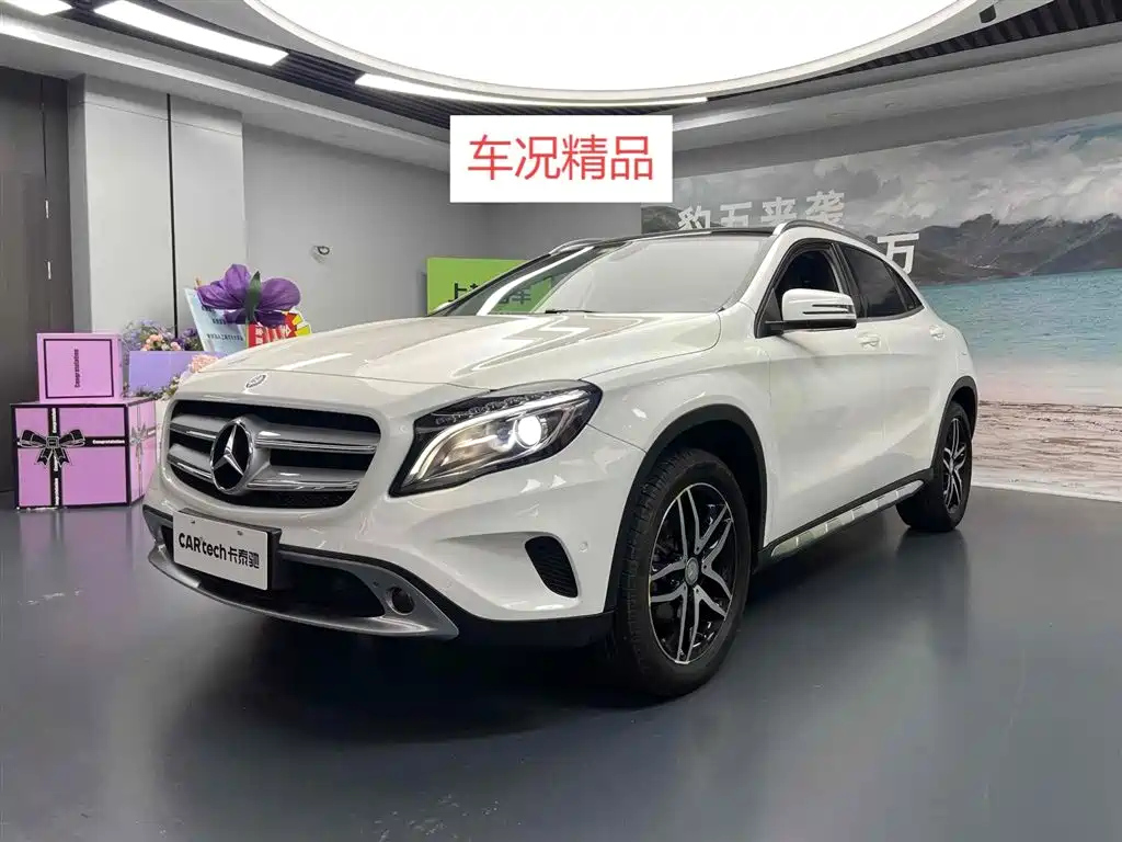 MERCEDES BENZ GLA 2016