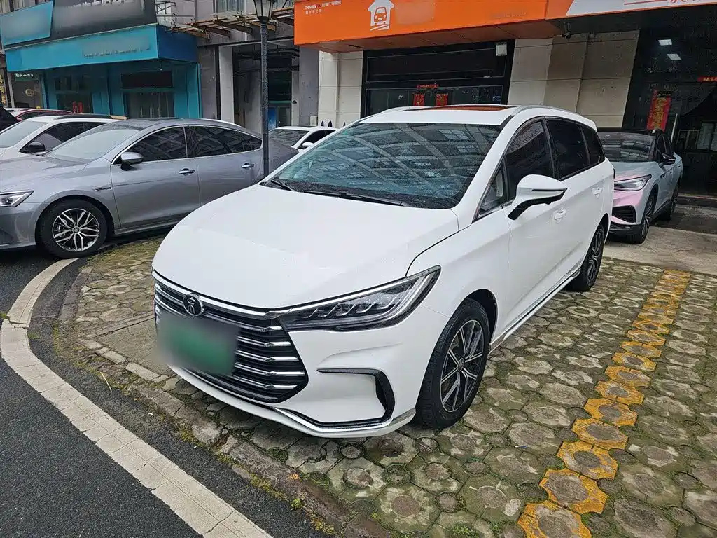 BYD SONG MAX NEW ENERGY 2022