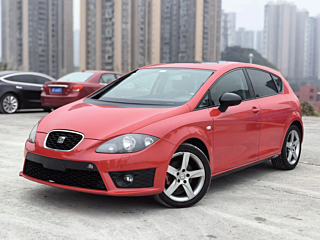 Заказать SEAT LEON