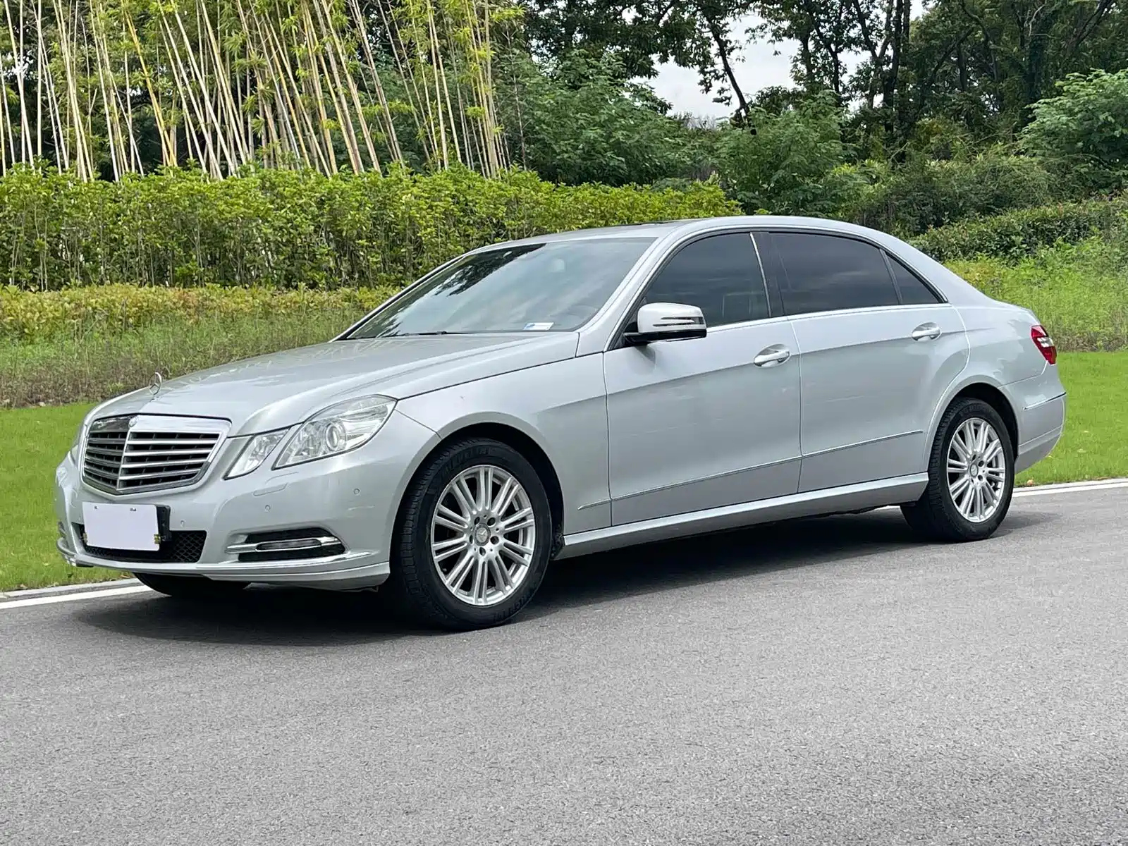 MERCEDES BENZ E-CLASS 2012