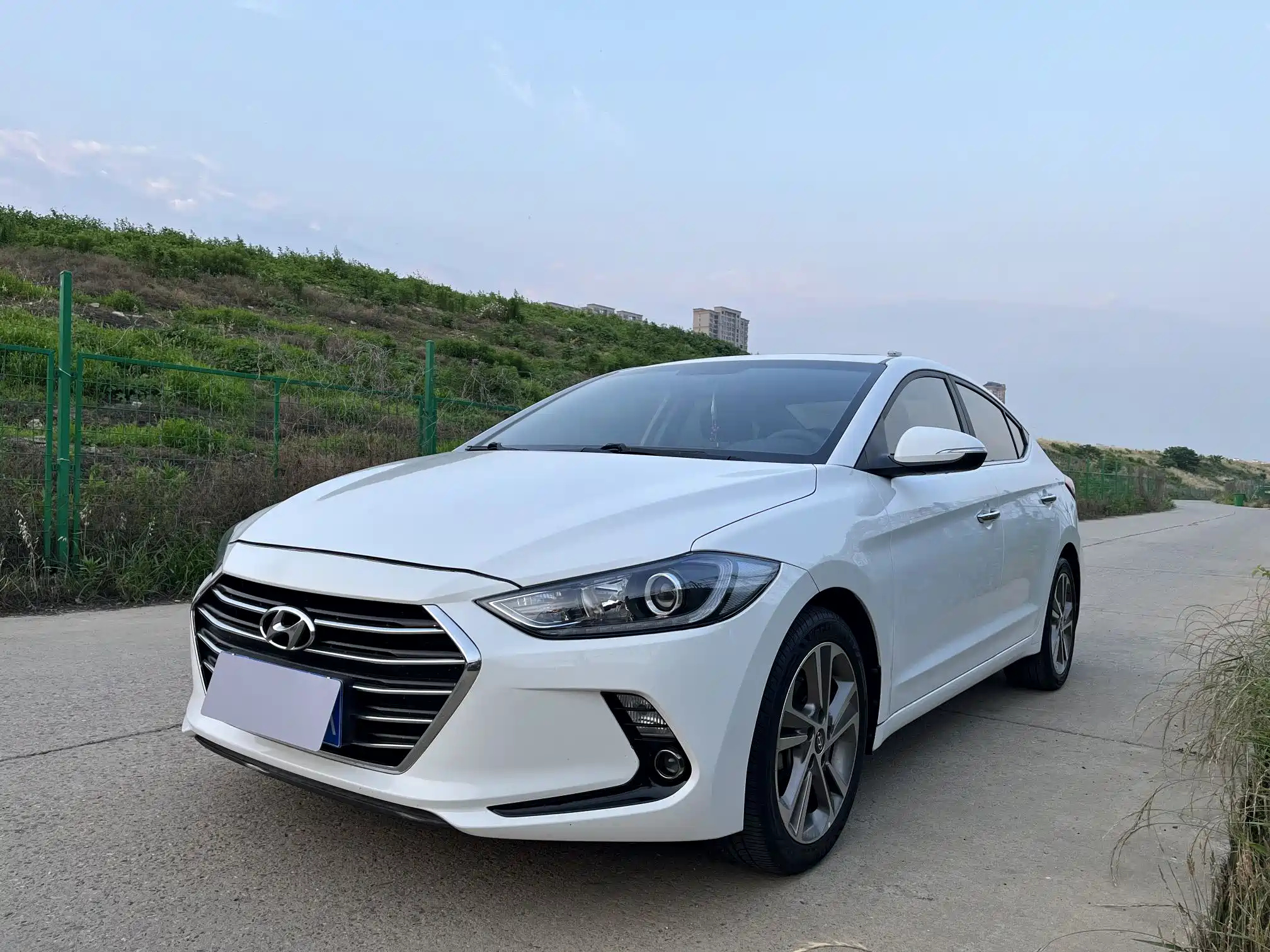 HYUNDAI ELANTRA 2018