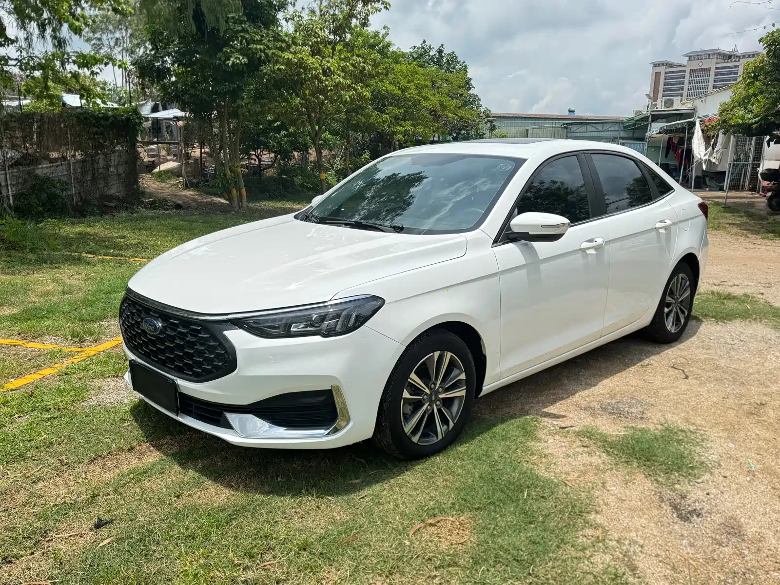 FORD ESCORT 2021