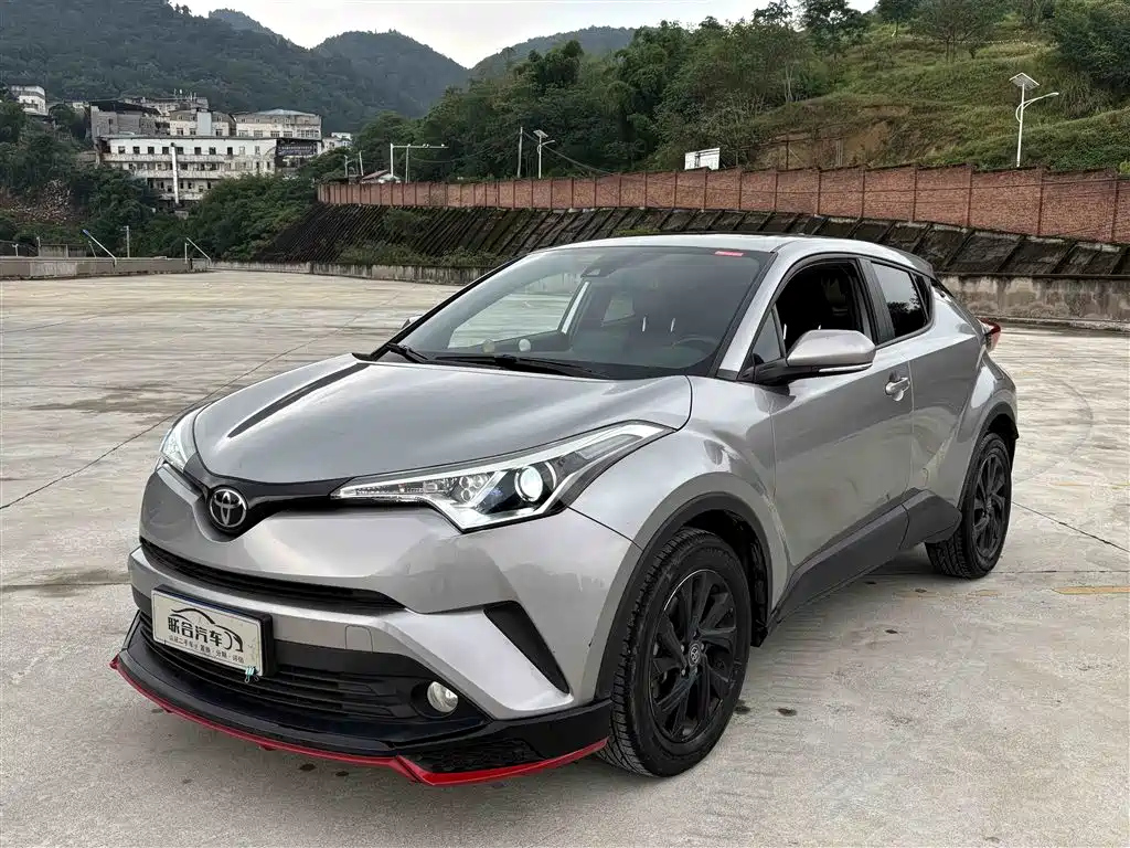 TOYOTA IZOA 2018