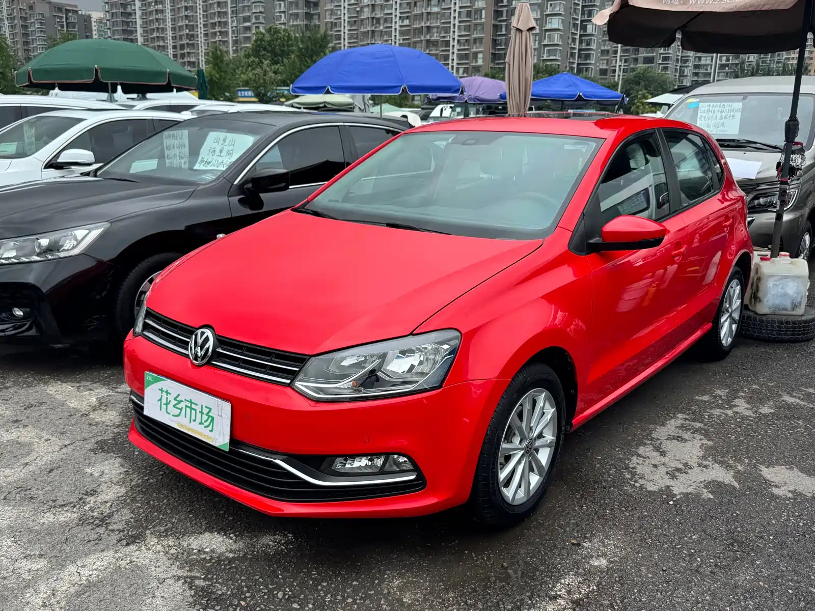 VOLKSWAGEN POLO 2016