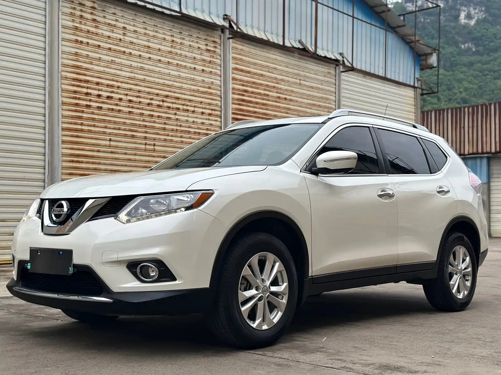 NISSAN X-TRAIL
