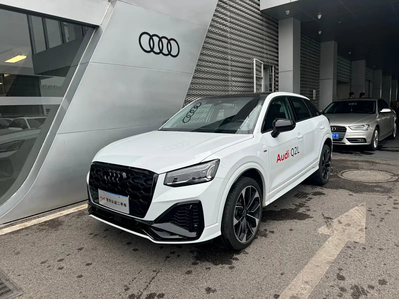 AUDI Q2L