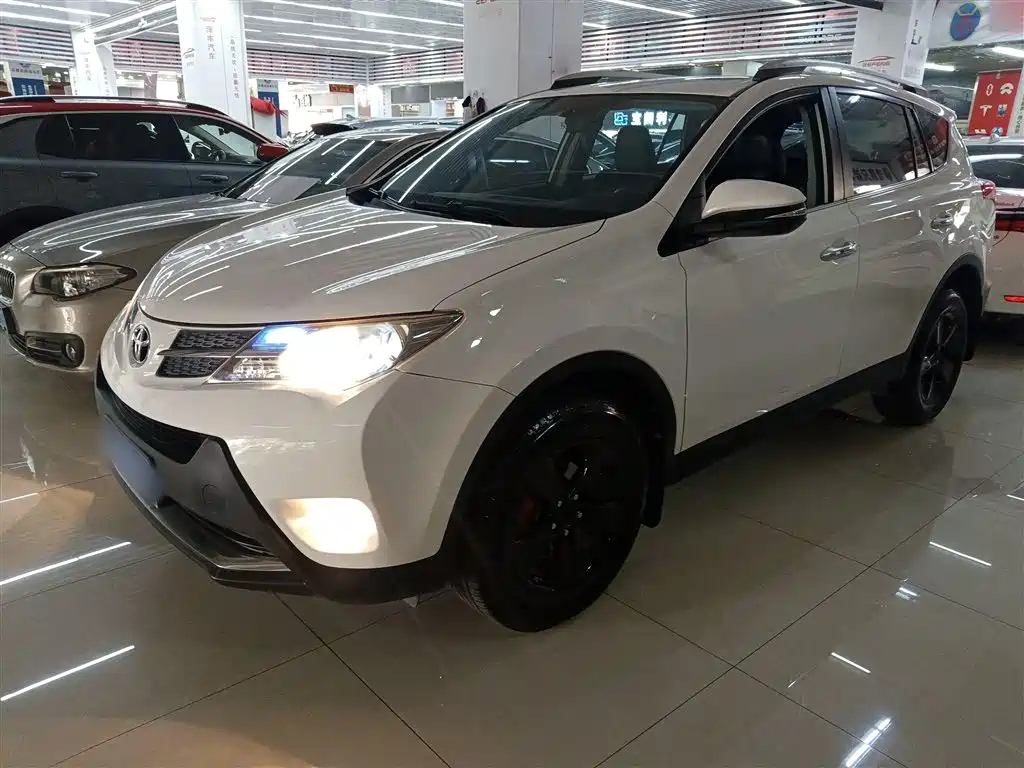 TOYOTA RAV4 RONGFANG 2013
