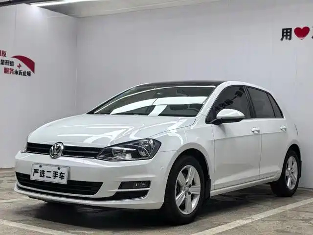 VOLKSWAGEN GOLF 2016