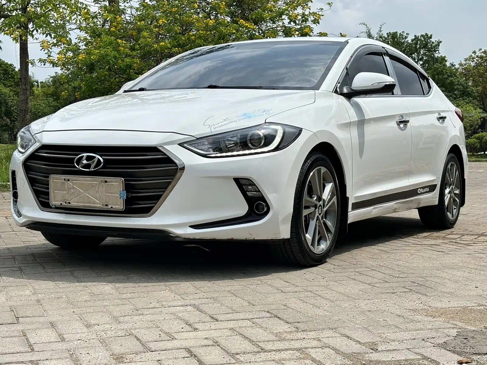 HYUNDAI ELANTRA 2018