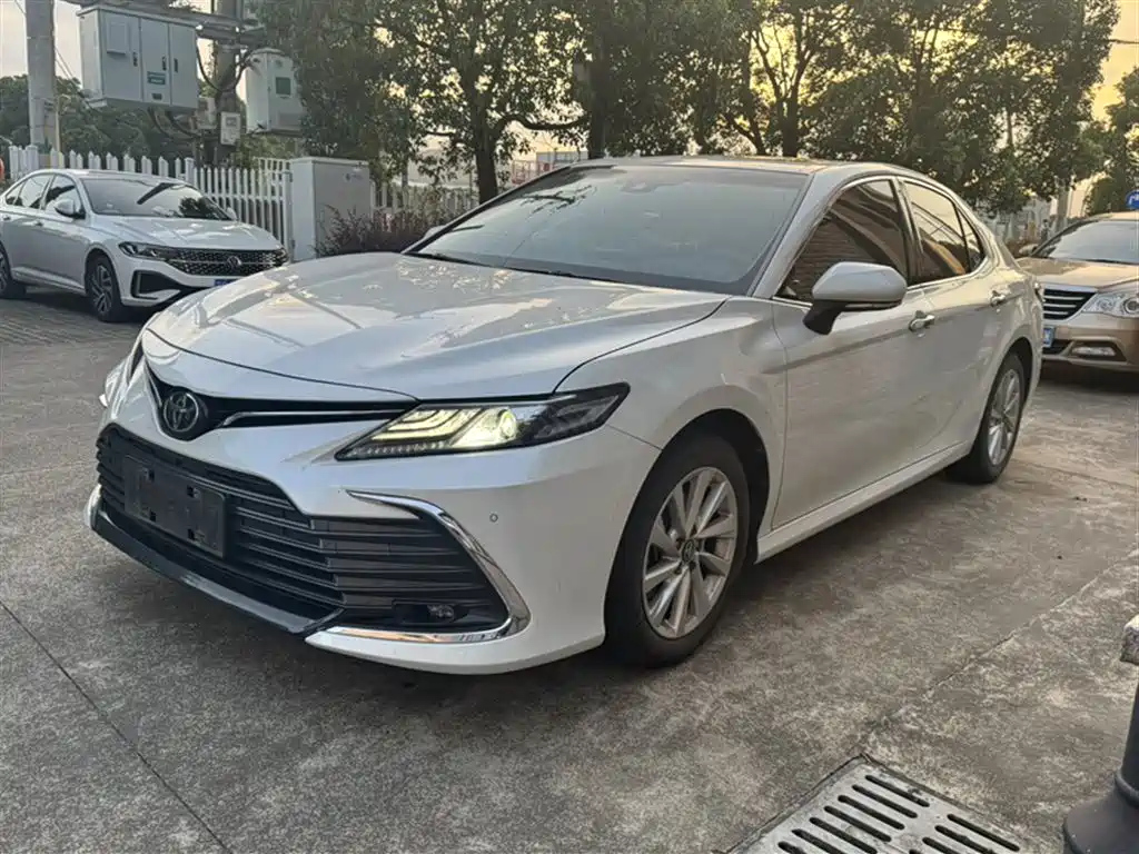 TOYOTA CAMRY 2021