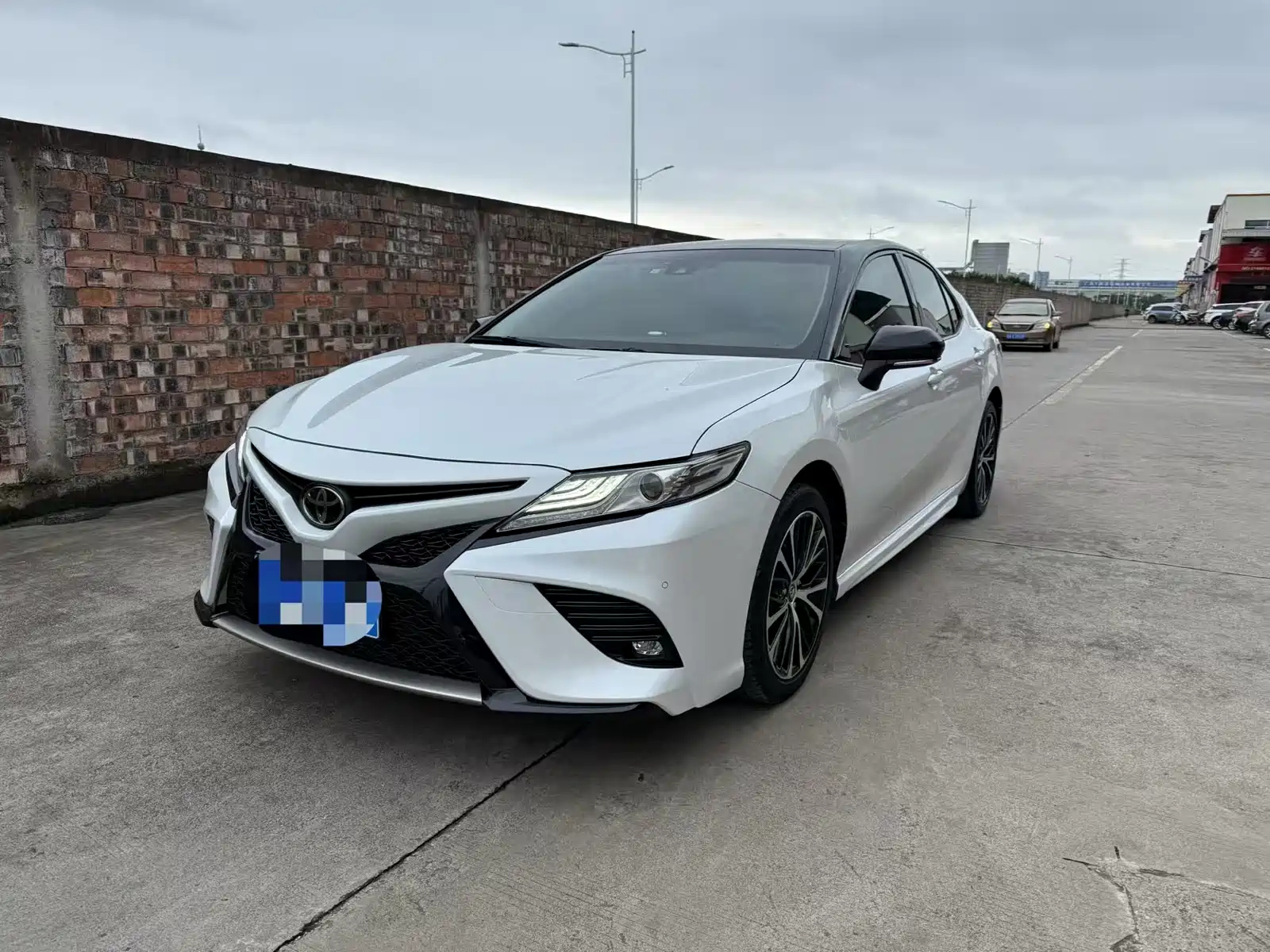 TOYOTA CAMRY 2019