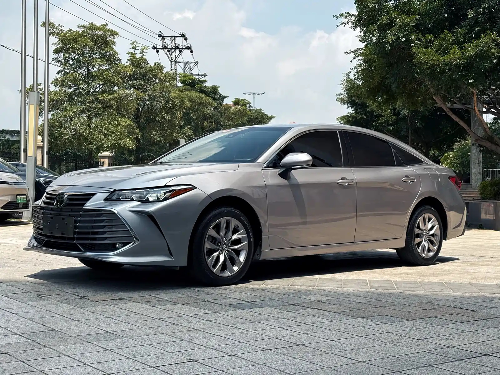 TOYOTA AVALON 2019