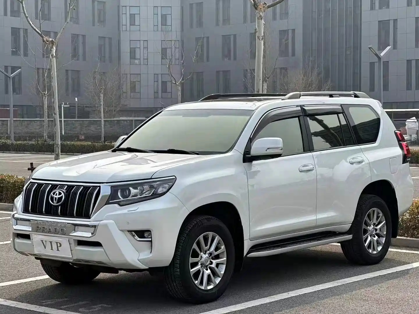 TOYOTA PRADO 2018
