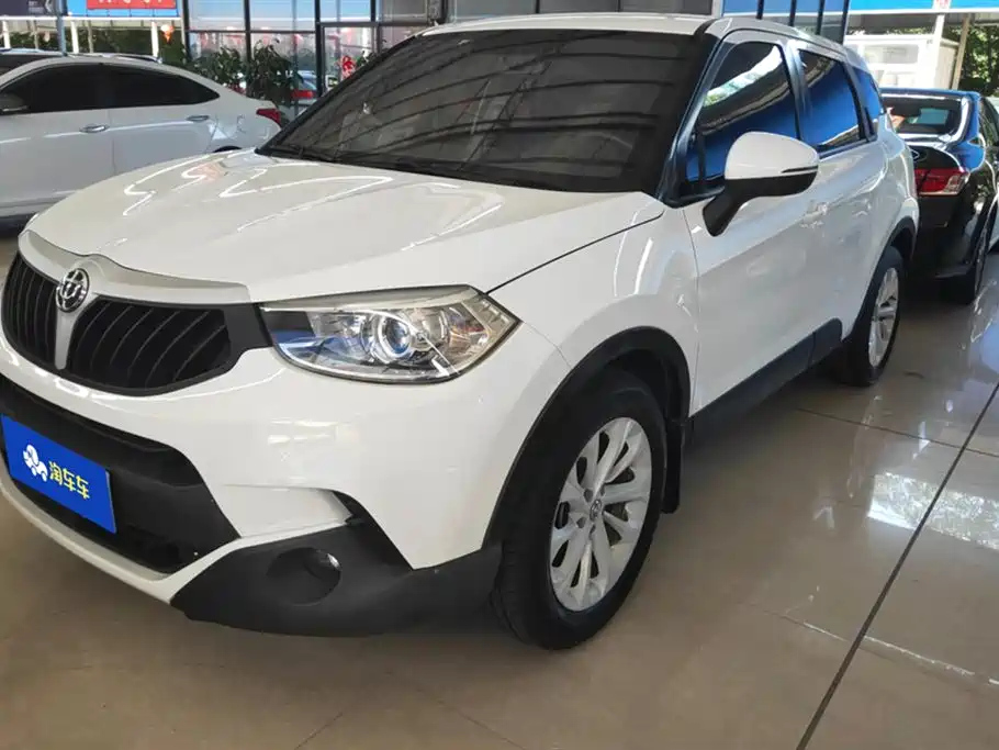 ZHONGHUA V3 2015