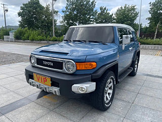 TOYOTA FJ CRUISER 2011