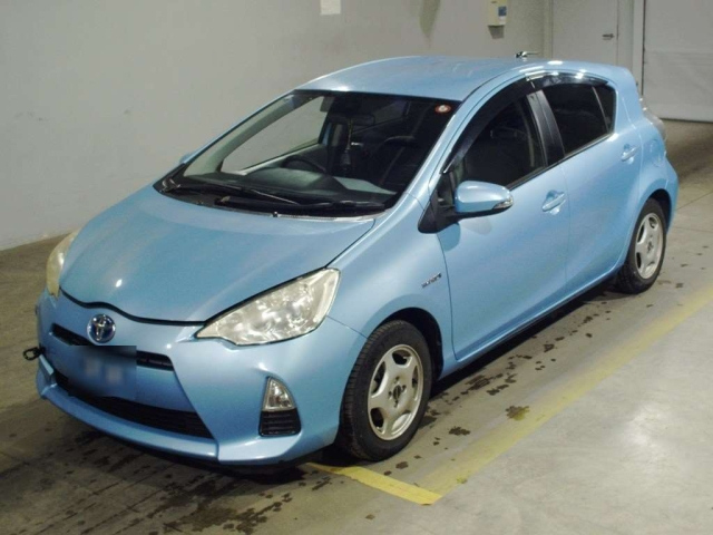 TOYOTA AQUA 2012