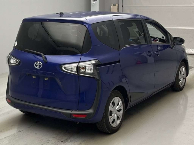 TOYOTA SIENTA 2022