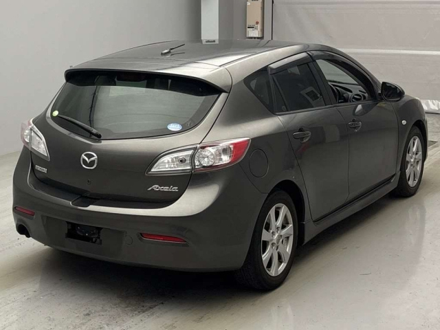 MAZDA AXELA 2010