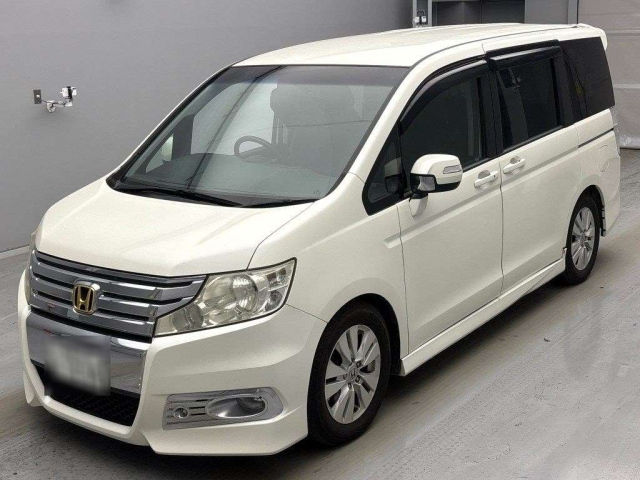 HONDA STEP WAGON 2010