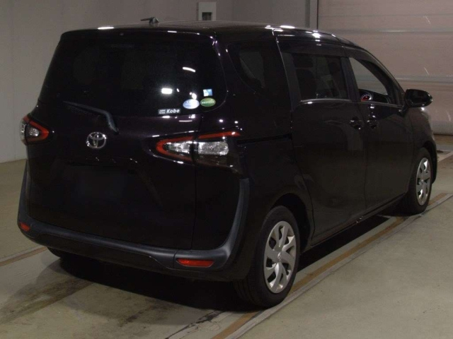 TOYOTA SIENTA 2018