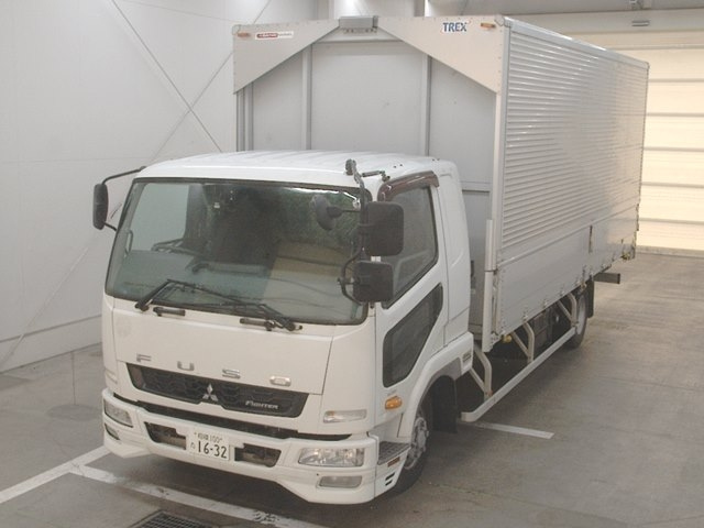 MITSUBISHI FUSO FIGHTER 2015