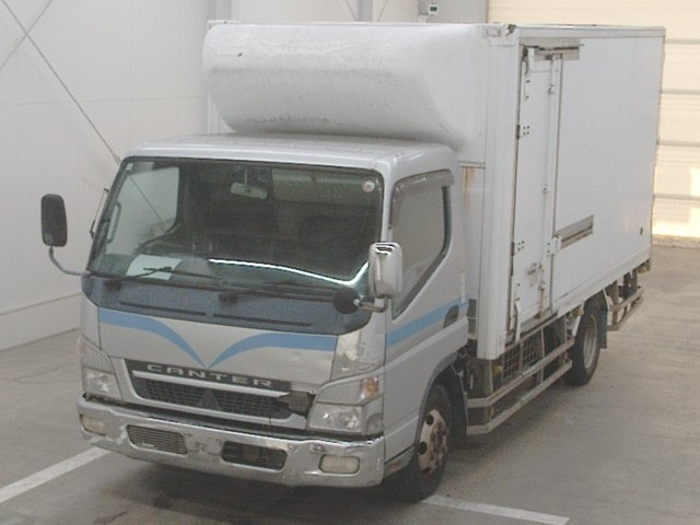 MITSUBISHI CANTER 2006