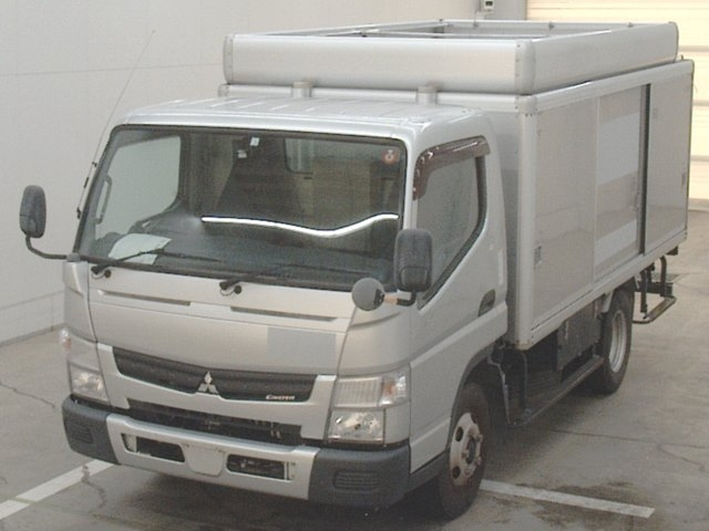 MITSUBISHI CANTER 2014