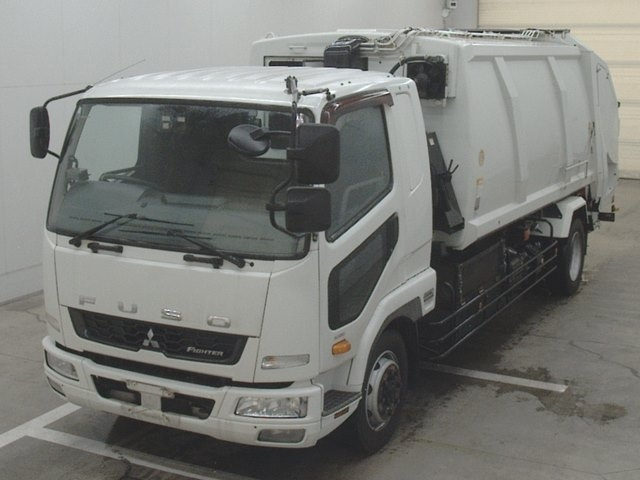MITSUBISHI FUSO FIGHTER 2015