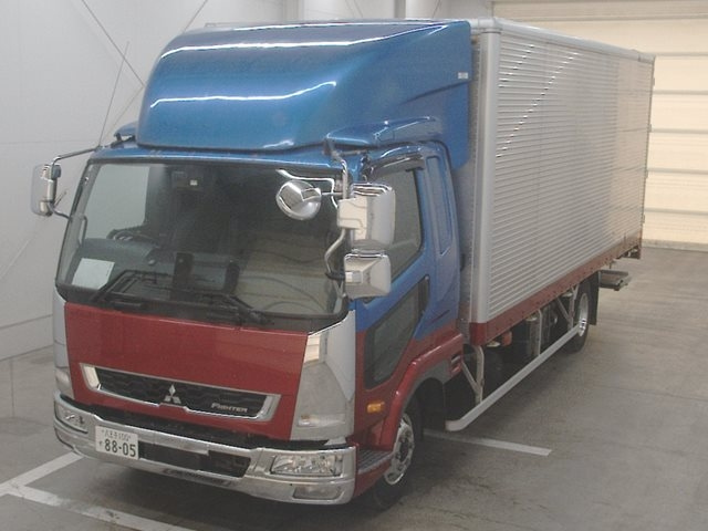 MITSUBISHI FUSO FIGHTER 2021