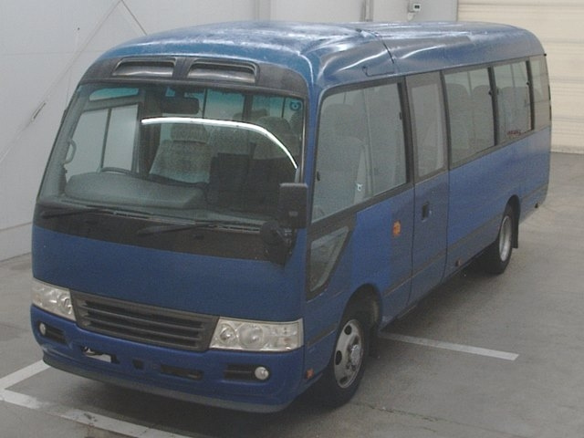 TOYOTA COASTER 2010